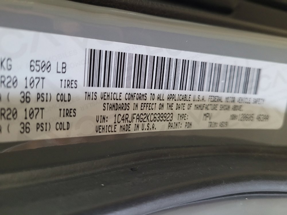 Used 2019 Jeep Grand Cherokee Laredo image 33