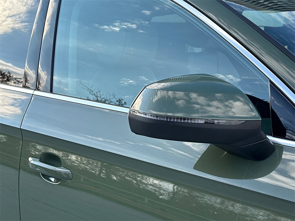 Used 2024 Audi Q5 e Premium image 9