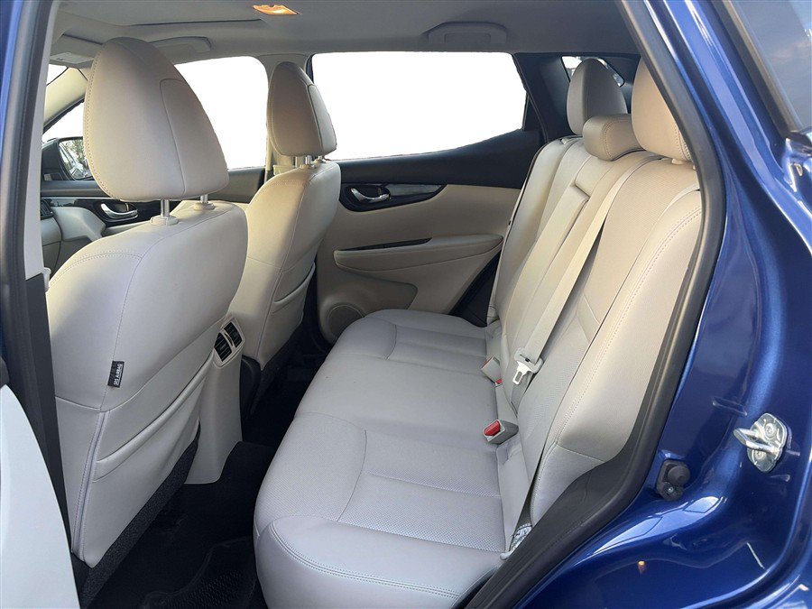 Used 2018 Nissan Rogue Sport SL w/ SL Premium Package AWD/4WD image 13