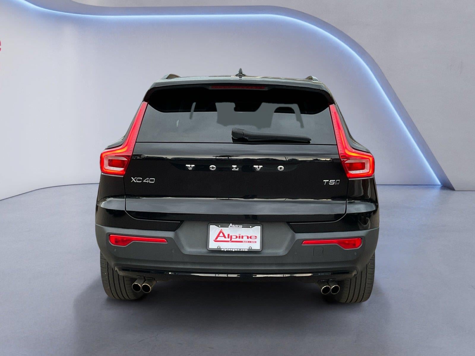 Used 2021 Volvo XC40 T5 R-Design AWD/4WD image 4