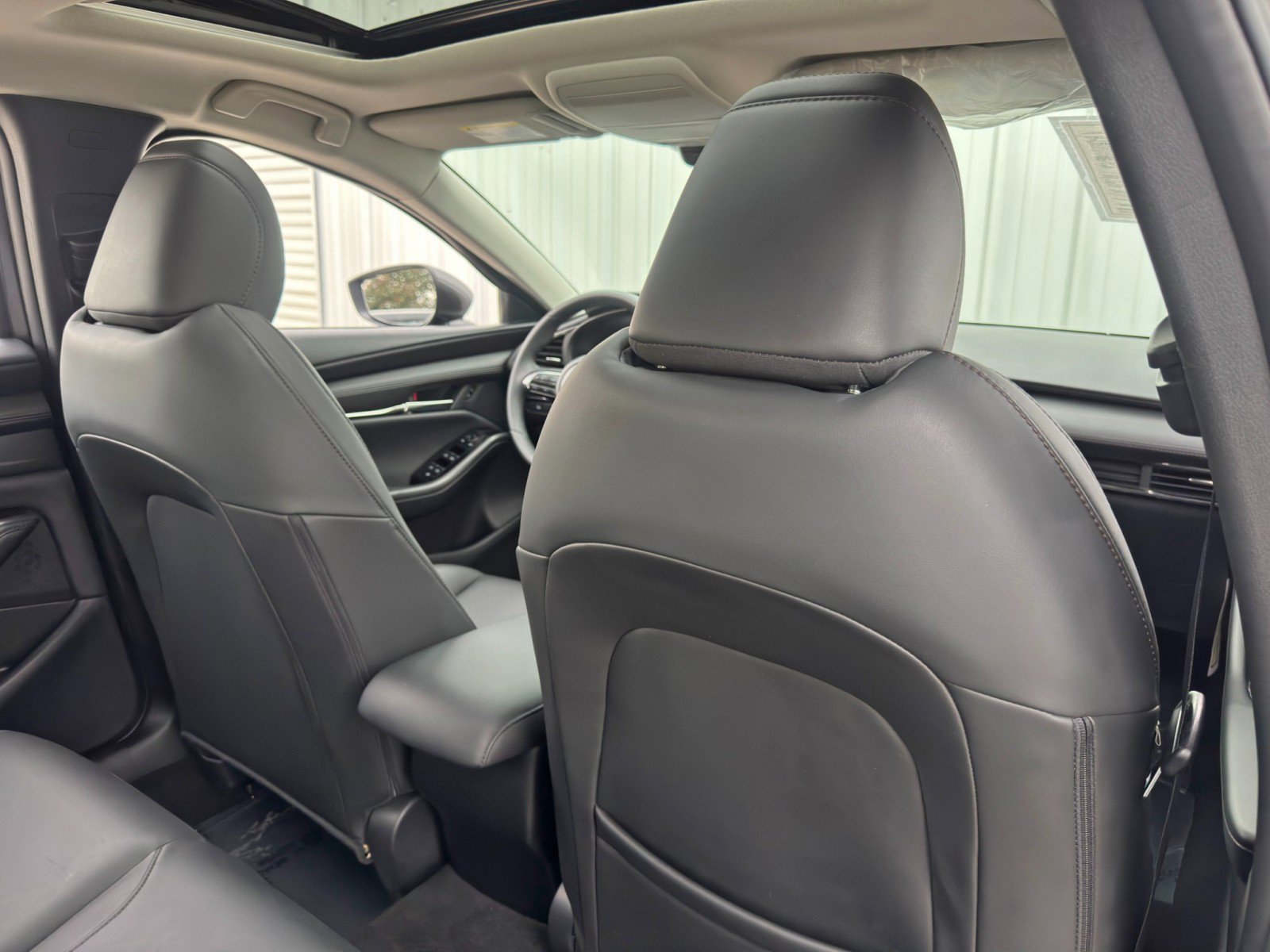 Used 2025 MAZDA MAZDA3 s image 33