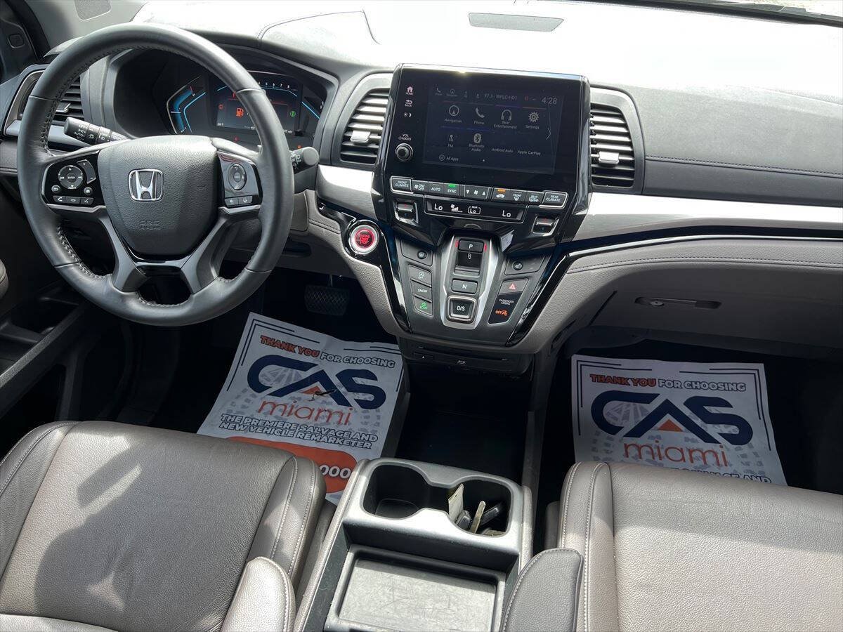Used 2024 Honda Odyssey Touring image 11