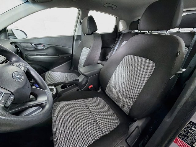 Used 2023 Hyundai Kona SE w/ Cargo Package AWD/4WD image 26