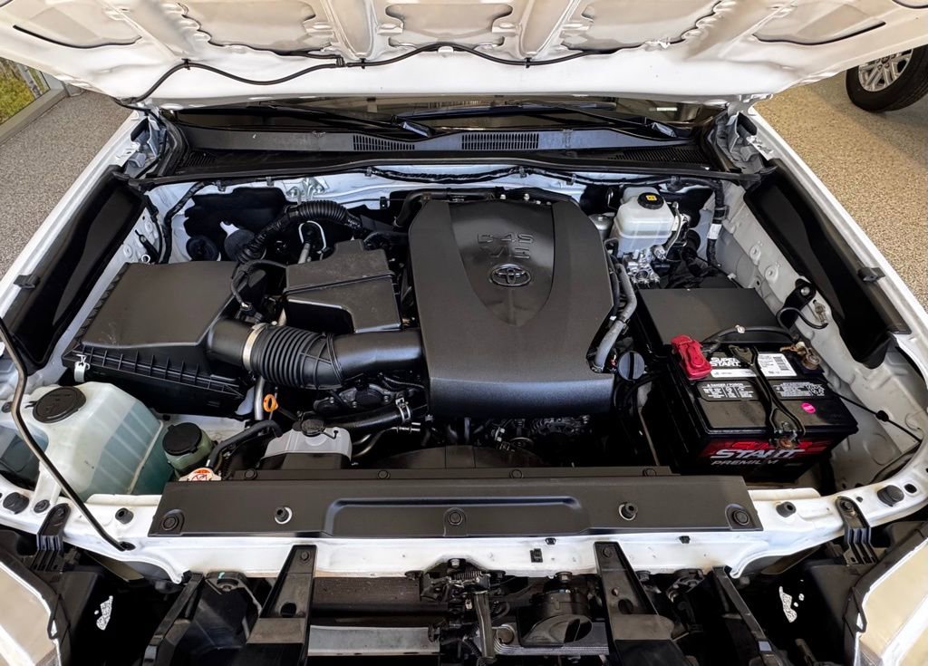 Used 2019 Toyota Tacoma TRD Off-Road image 14