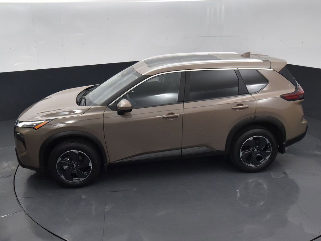 Certified 2025 Nissan Rogue SV w/ SV Premium Package image 33
