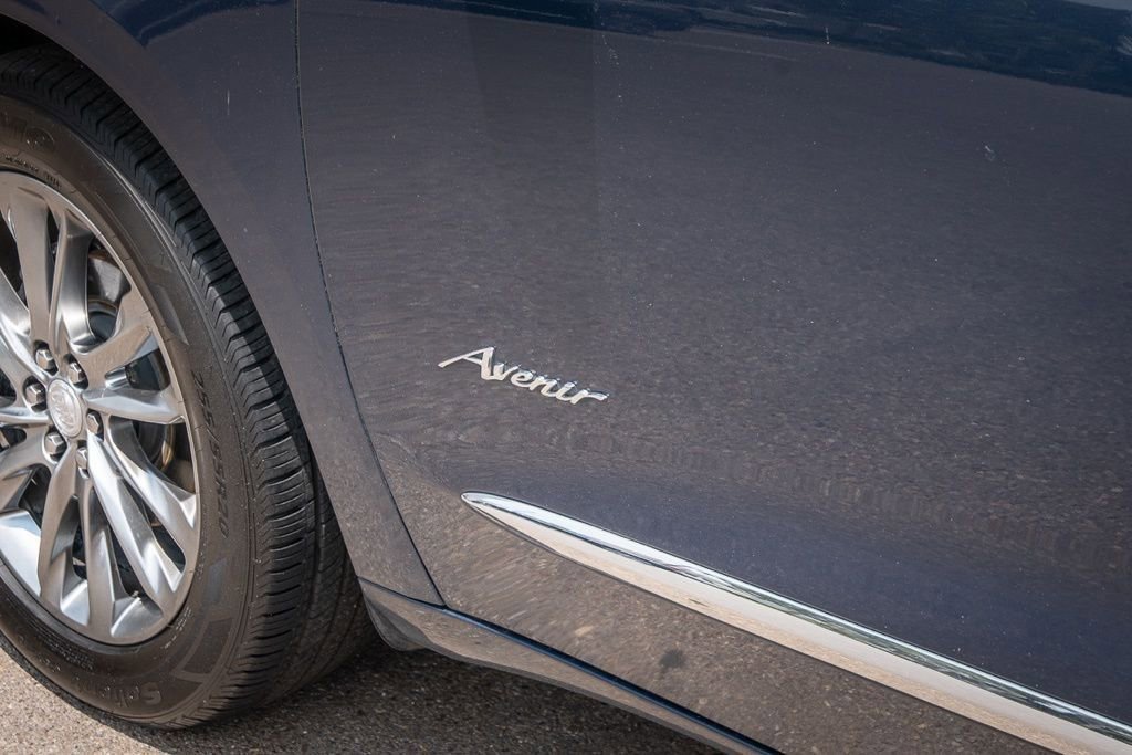 Used 2022 Buick Enclave Avenir w/ Avenir Technology Package image 14