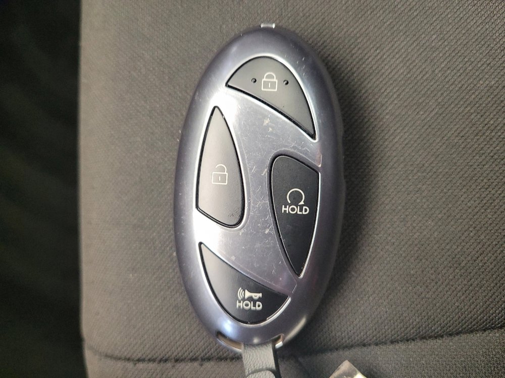 Used 2025 Hyundai Elantra SEL image 32