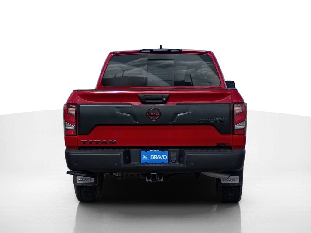 Used 2023 Nissan Titan PRO-4X w/ Pro-4x Convenience Package AWD/4WD image 8