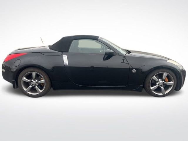 Used 2006 Nissan 350Z Grand Touring image 4