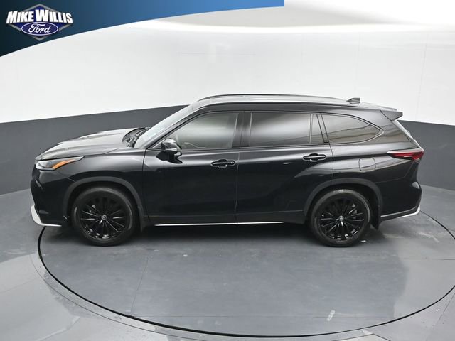 Used 2024 Toyota Highlander XSE image 12