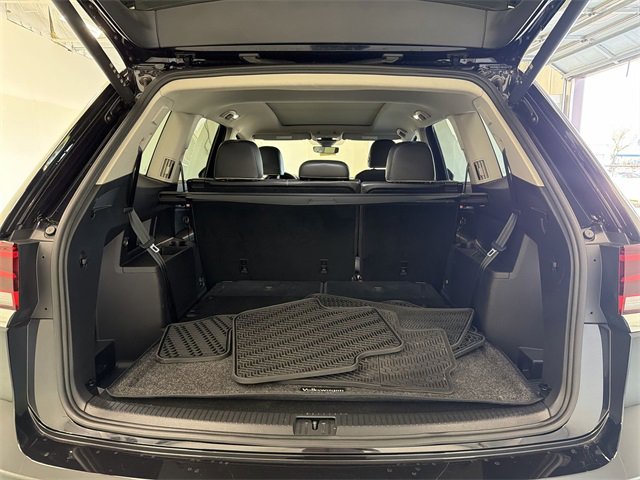 Used 2024 Volkswagen Atlas SEL Premium R-Line image 15