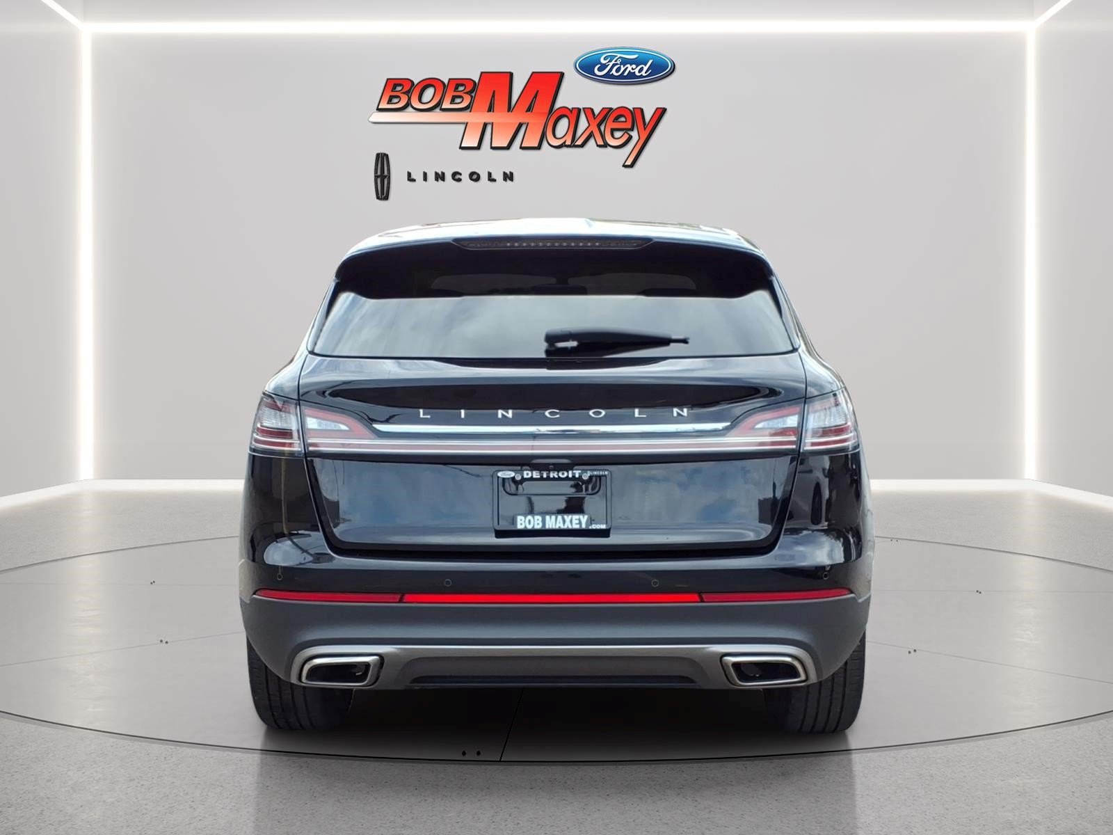 Used 2023 Lincoln Nautilus Reserve w/ Equipment Group 201A AWD/4WD image 5