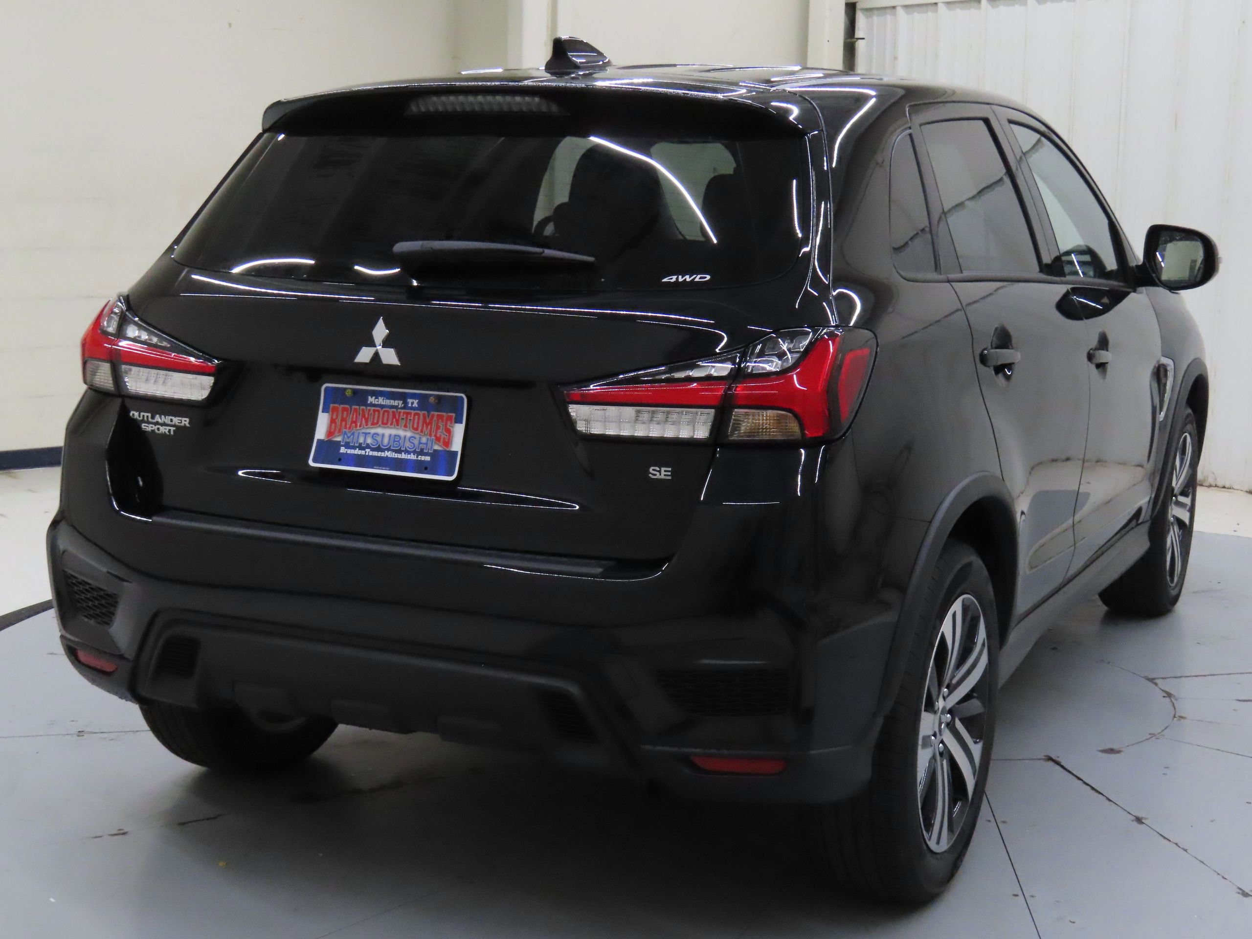 New 2025 Mitsubishi Outlander Sport SE image 3
