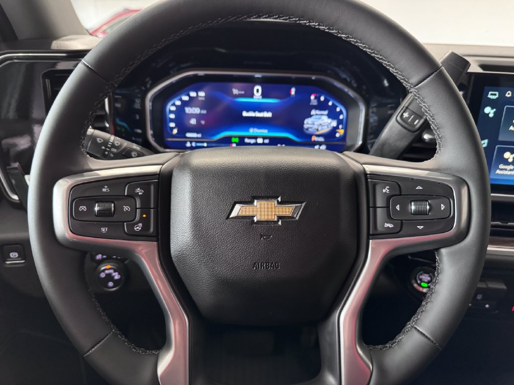 Certified 2024 Chevrolet Silverado 1500 LT w/ Z71 Off-Road Package AWD/4WD image 15