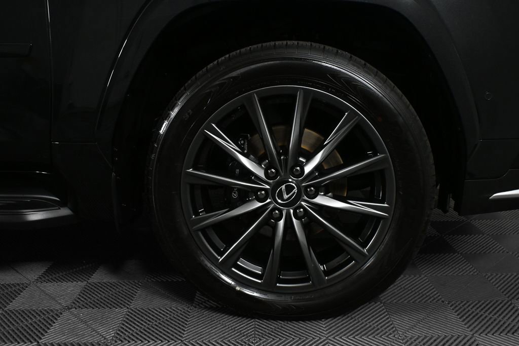 Used 2025 Lexus LX 700h F Sport AWD/4WD image 35
