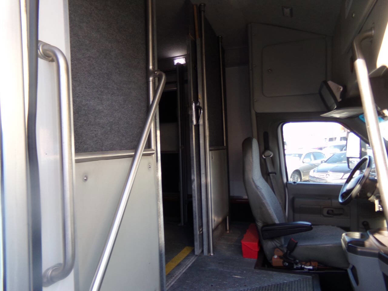 Used 2019 Ford E-450 and Econoline 450 Super Duty w/ Shuttle Bus Prep Package RWD image 36