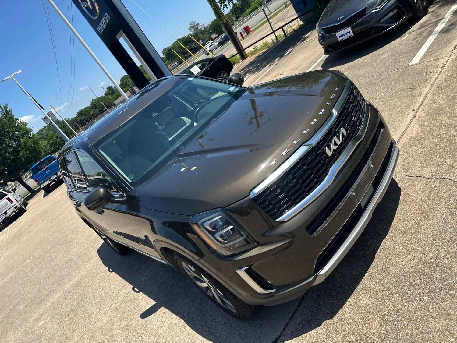 Used 2022 Kia Telluride EX w/ EX Premium Package FWD image 11