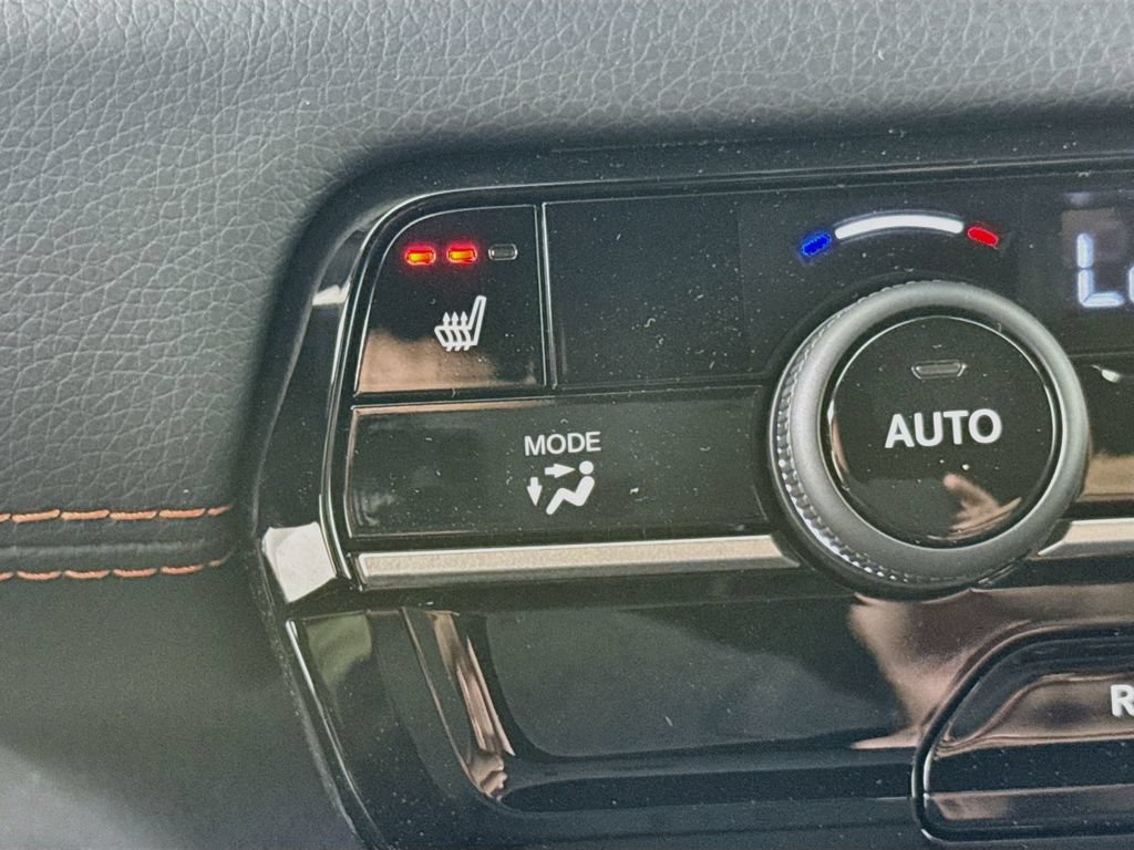 New 2026 Honda Pilot Sport image 27