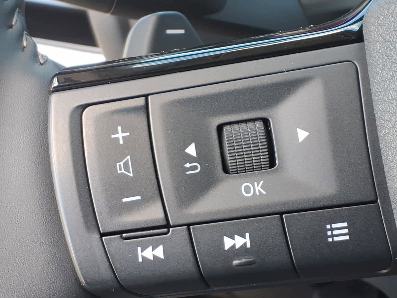 Certified 2026 Nissan Rogue SL image 11