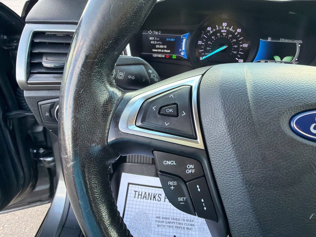 Used 2019 Ford Fusion SEL FWD image 29