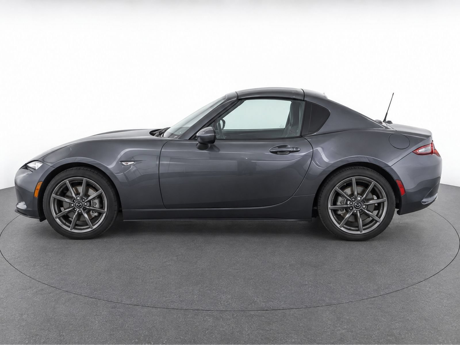 Used 2020 MAZDA MX-5 Miata RF Grand Touring RWD image 3