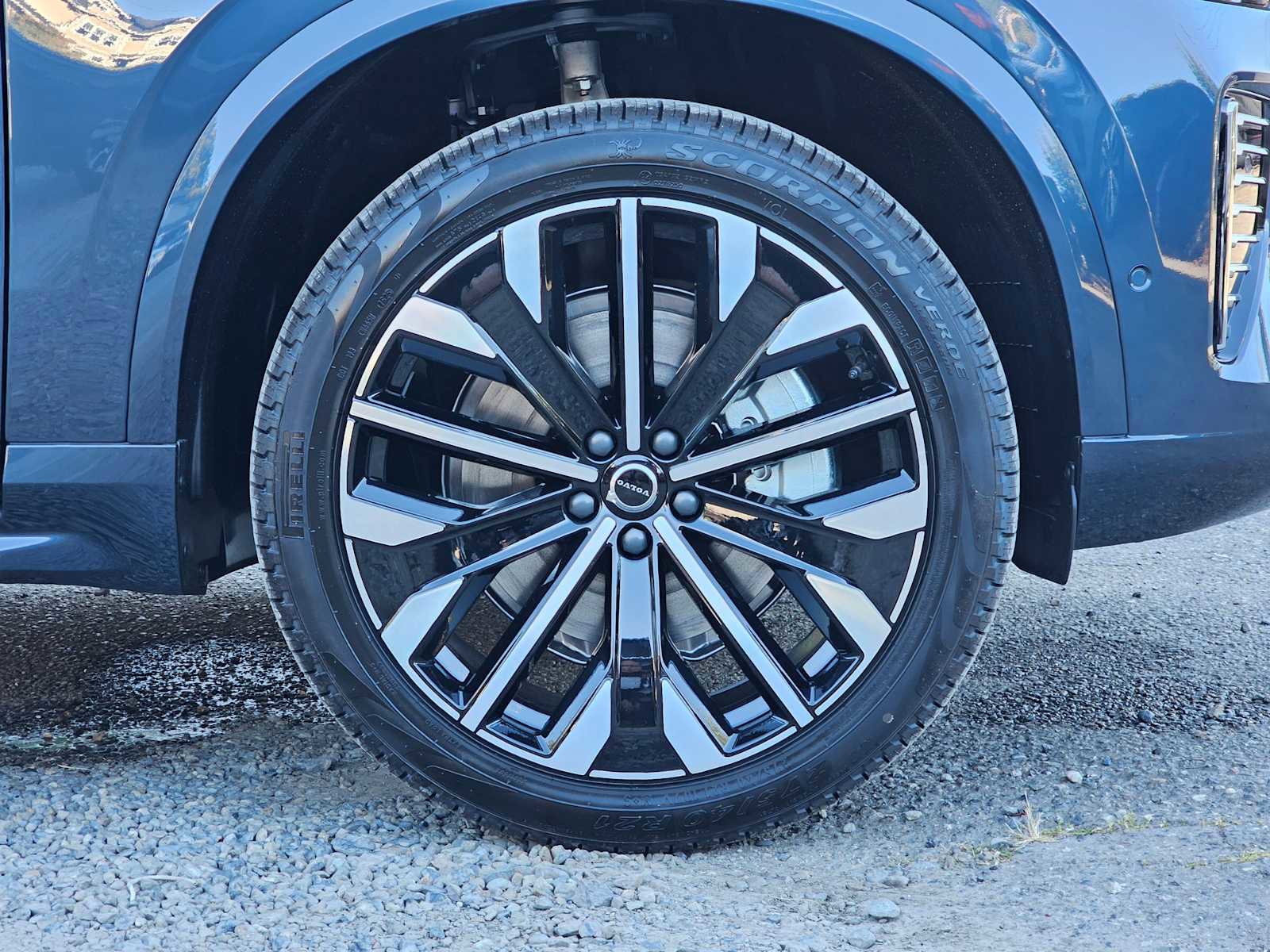 New 2026 Volvo XC90 B5 Plus image 9