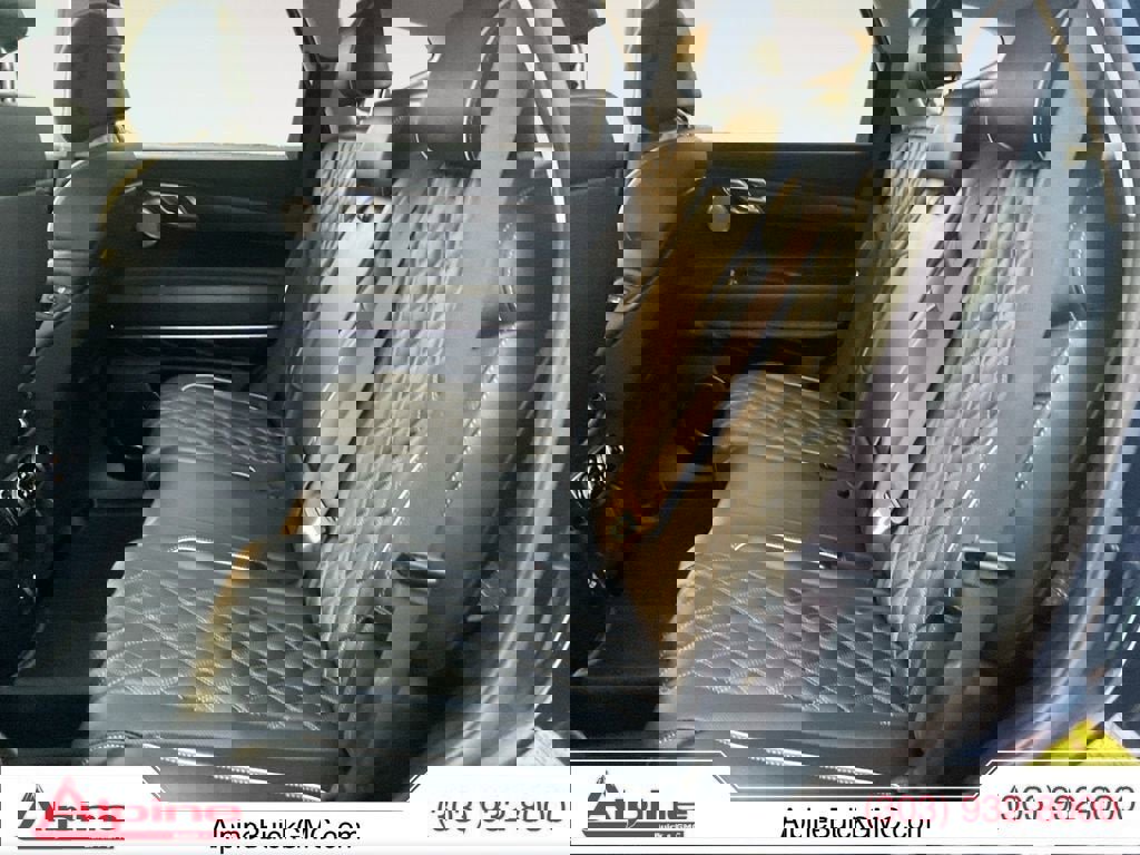 Used 2024 Genesis GV80 3.5T image 13