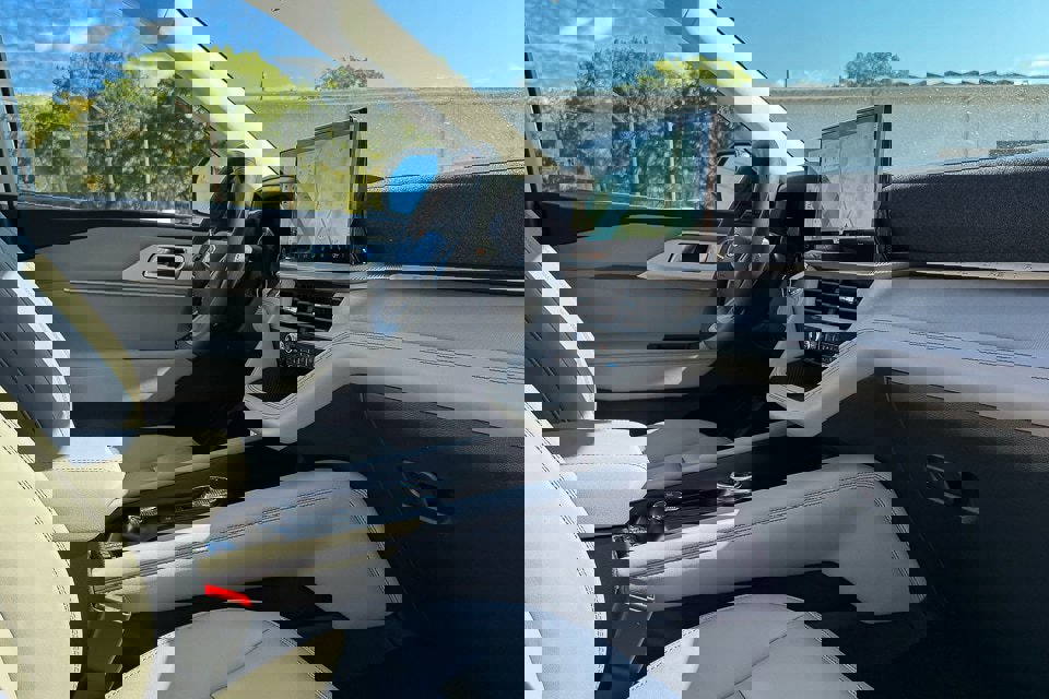 New 2025 Ford Explorer Active w/ Active Comfort Package image 11