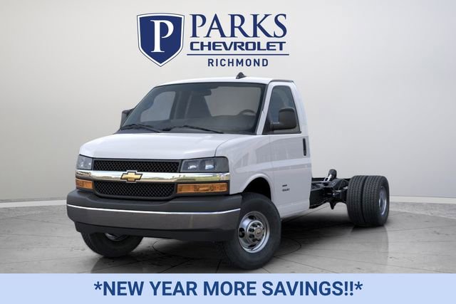 New 2025 Chevrolet Express 3500 w/ Power Convenience Package image 8