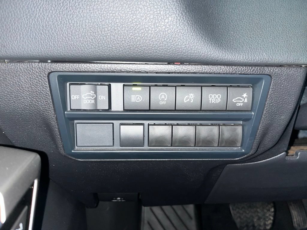 Certified 2025 Toyota Tundra Limited AWD/4WD image 60