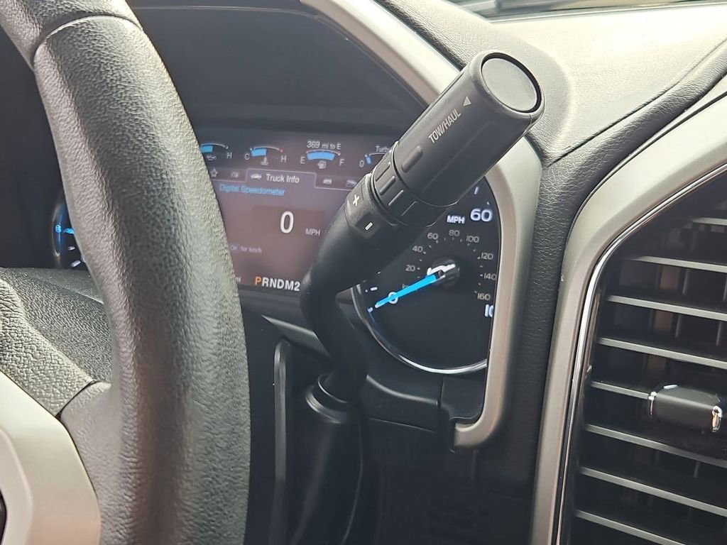 Certified 2019 Ford F350 Lariat w/ Lariat Ultimate Package image 17