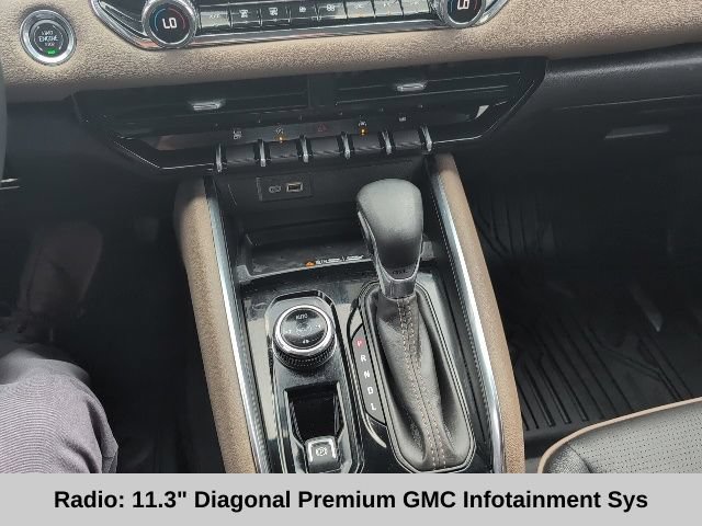 Used 2025 GMC Canyon Denali AWD/4WD image 6