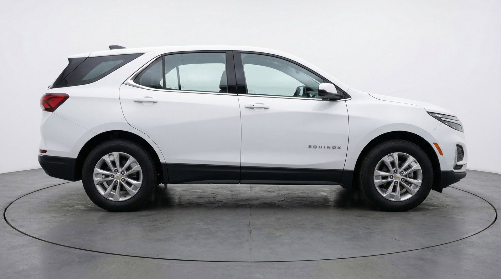 Used 2025 Chevrolet Equinox LT FWD image 11