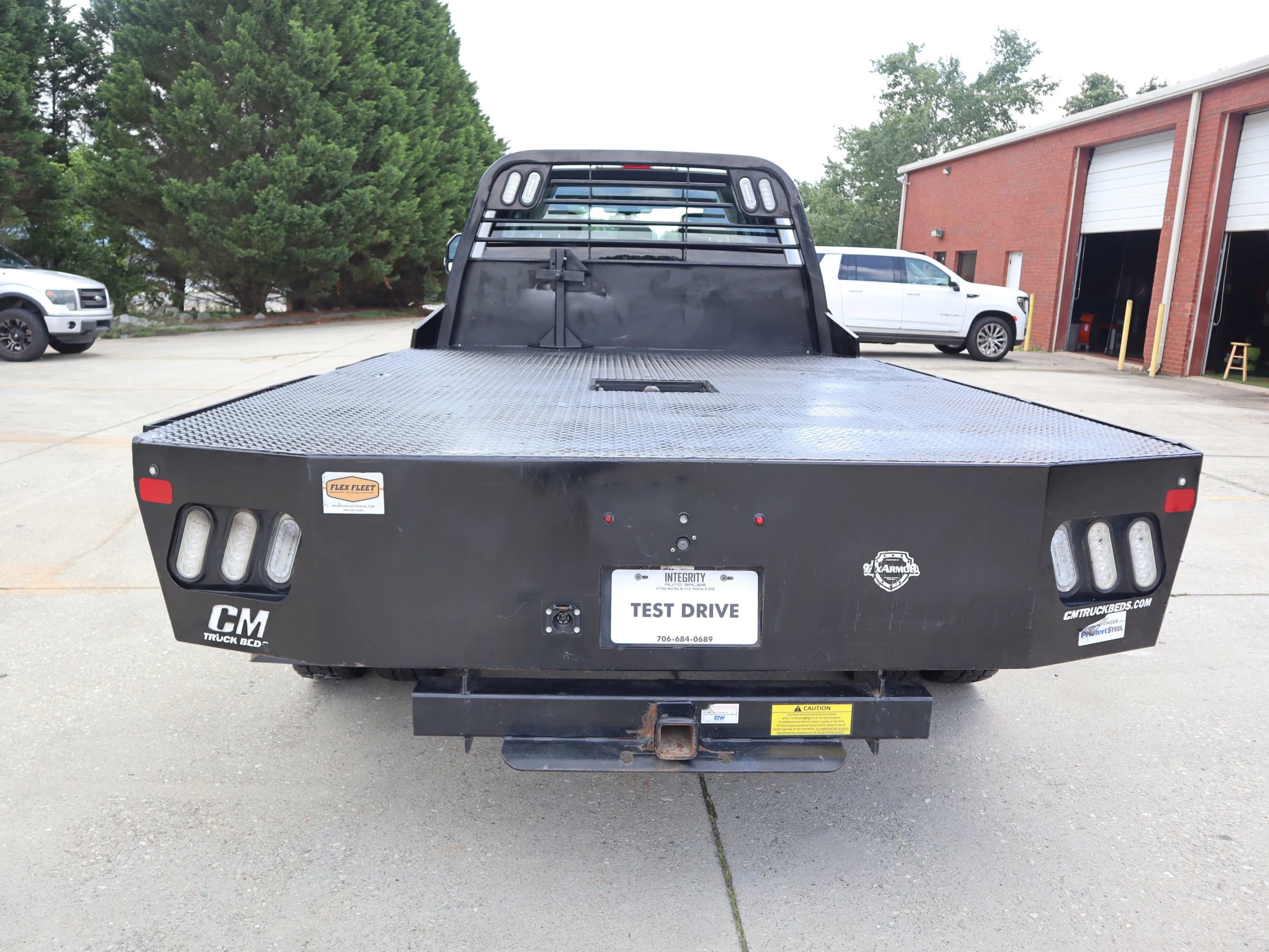 Used 2022 Ford F550 4x4 Crew Cab Super Duty w/ Power Equipment Group image 4