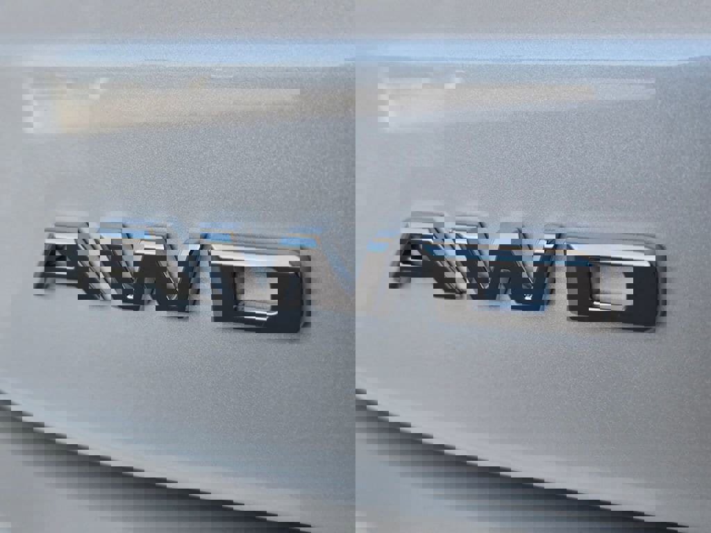 New 2025 Cadillac XT6 Luxury image 13