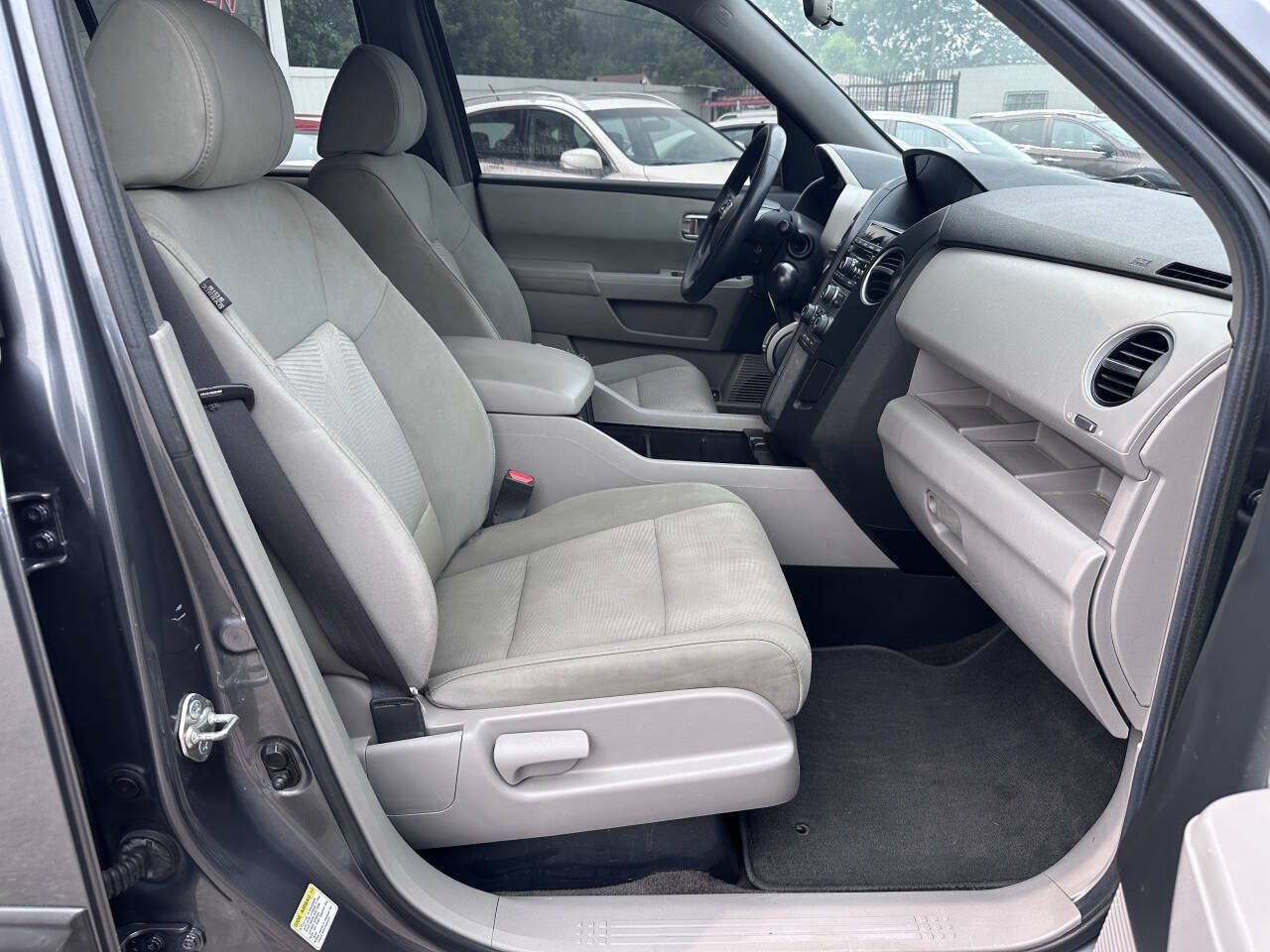 Used 2013 Honda Pilot LX image 29