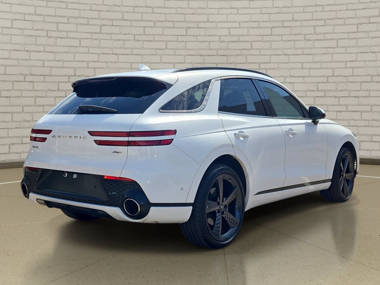 Used 2022 Genesis GV70 2.5T w/ Sport Prestige Package AWD/4WD image 5