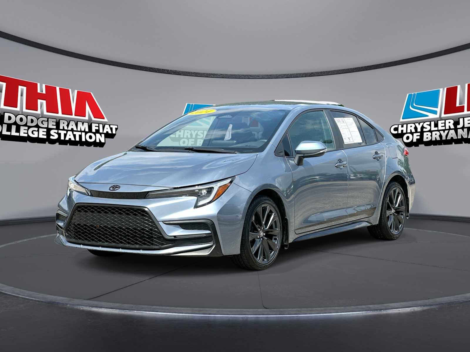 Used 2024 Toyota Corolla SE FWD image 1
