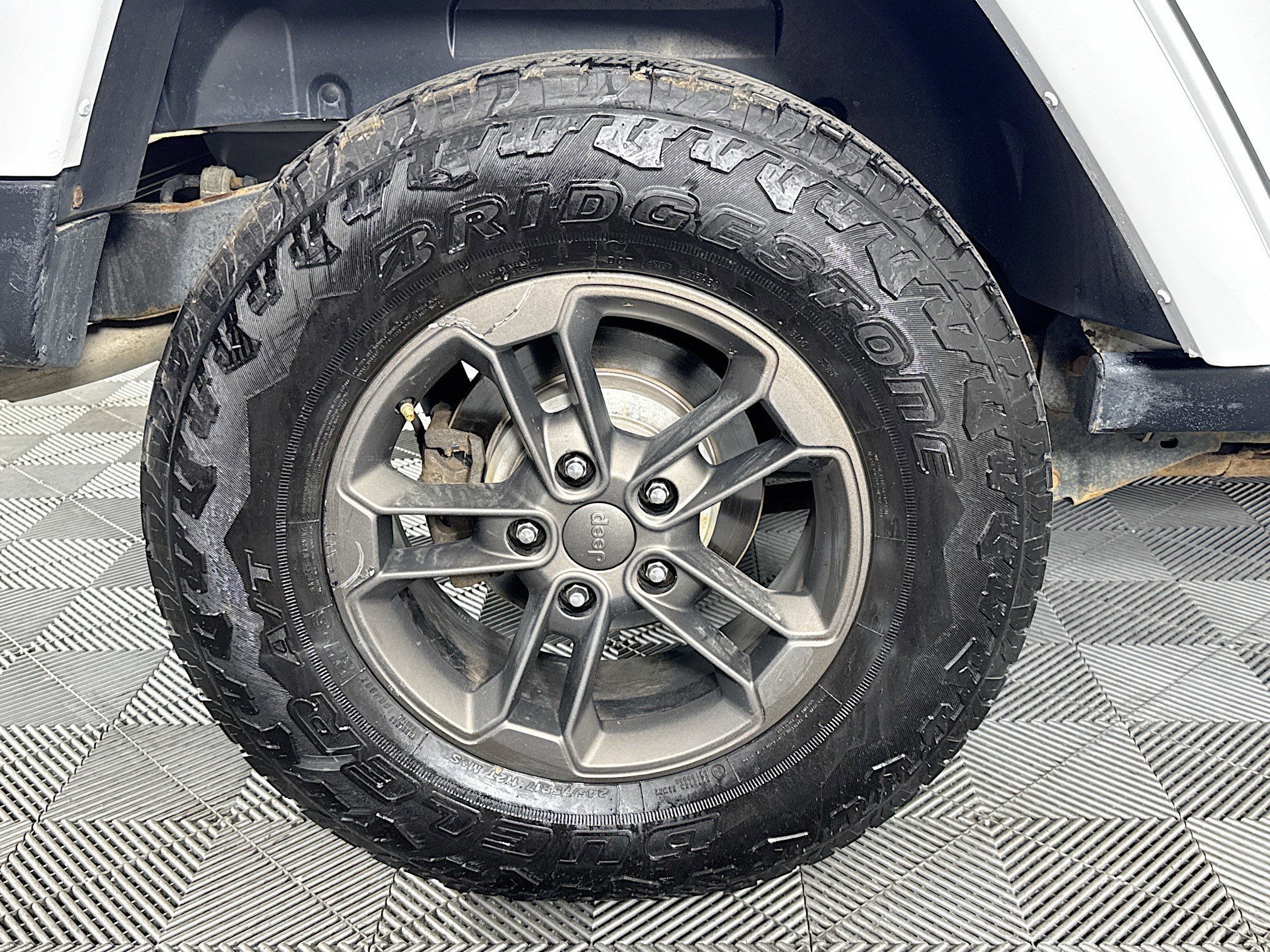 Used 2017 Jeep Wrangler 75th Anniversary image 48