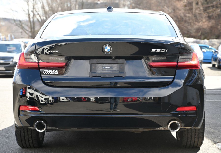 Used 2025 BMW 330i xDrive Sedan AWD/4WD image 4