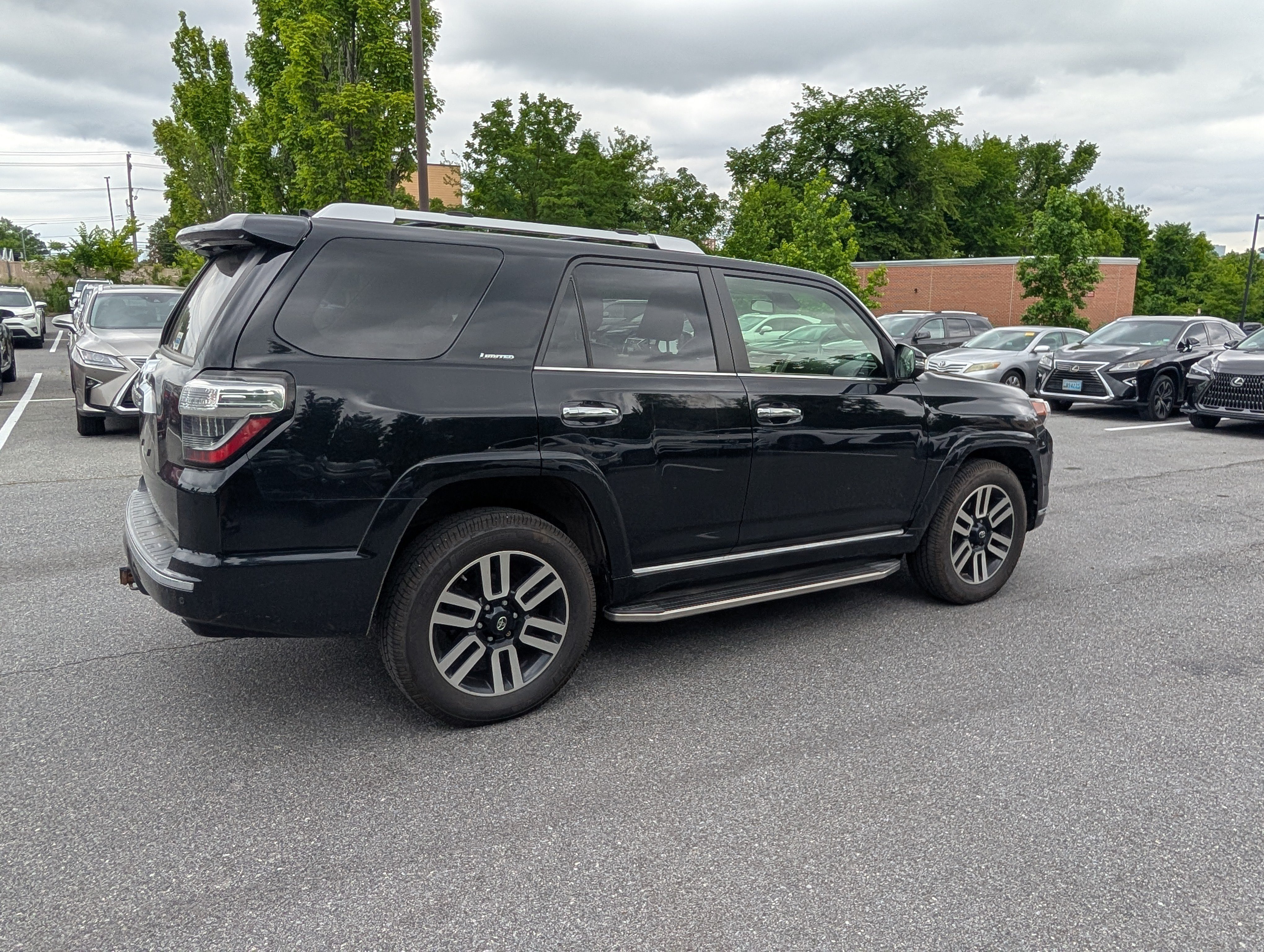 Used 2021 Toyota 4Runner Limited AWD/4WD image 3