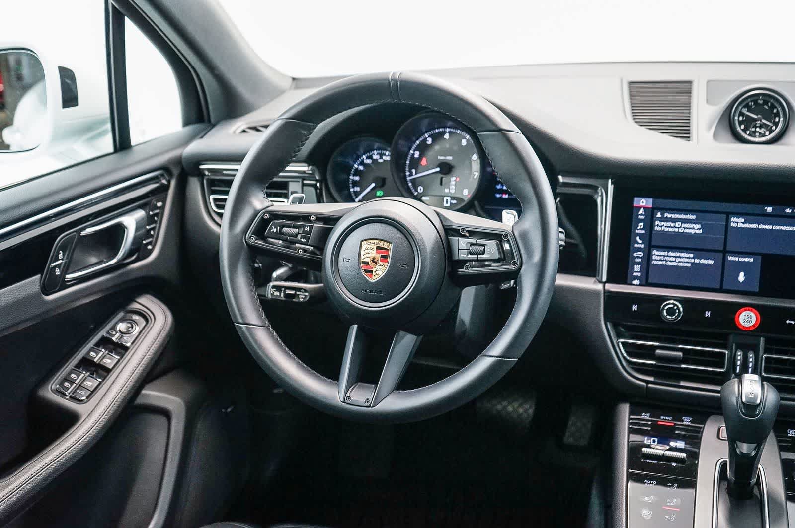 Certified 2026 Porsche Macan S AWD/4WD image 20