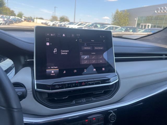 Used 2023 Jeep Compass Limited image 13