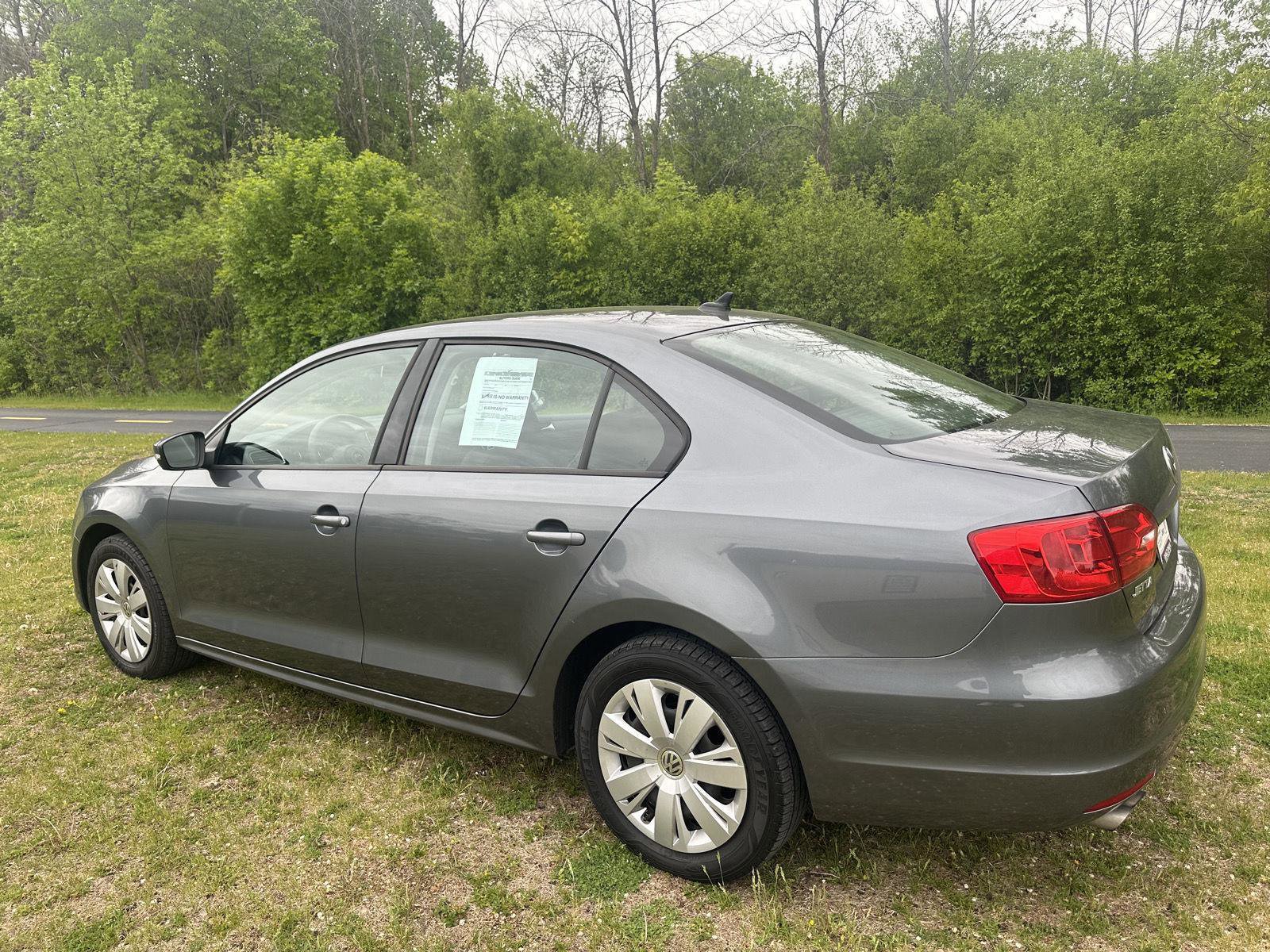 Used 2014 Volkswagen Jetta SE FWD image 3