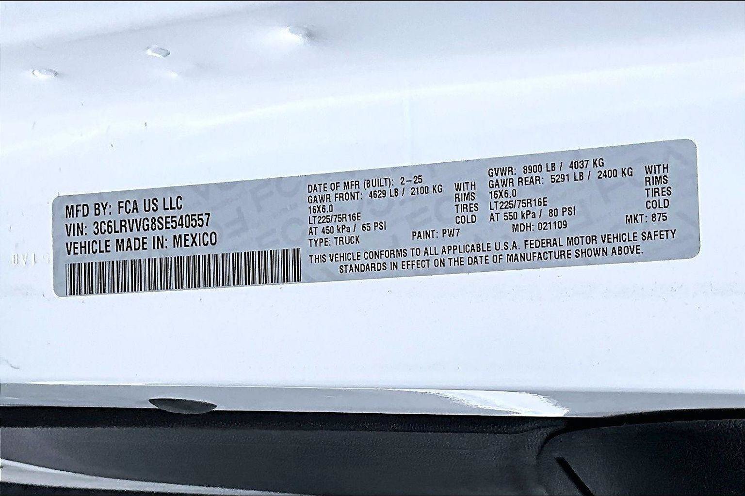 Used 2025 RAM ProMaster 2500 w/ Convenience Group FWD image 33