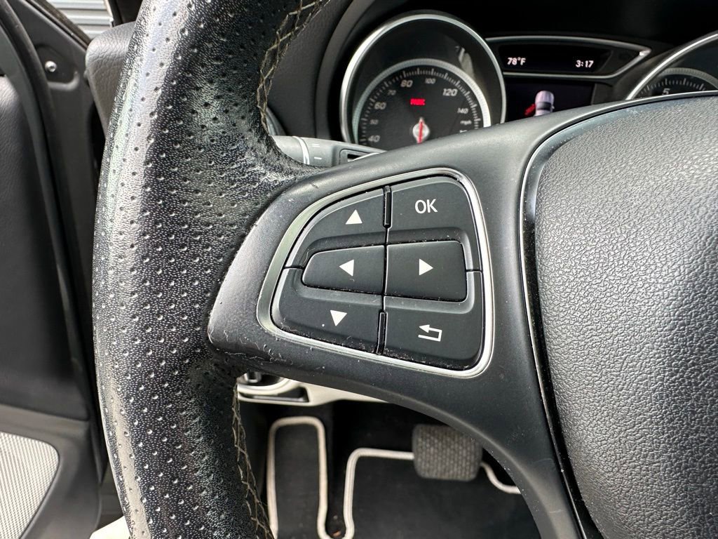 Used 2018 Mercedes-Benz GLA 250 4MATIC image 18