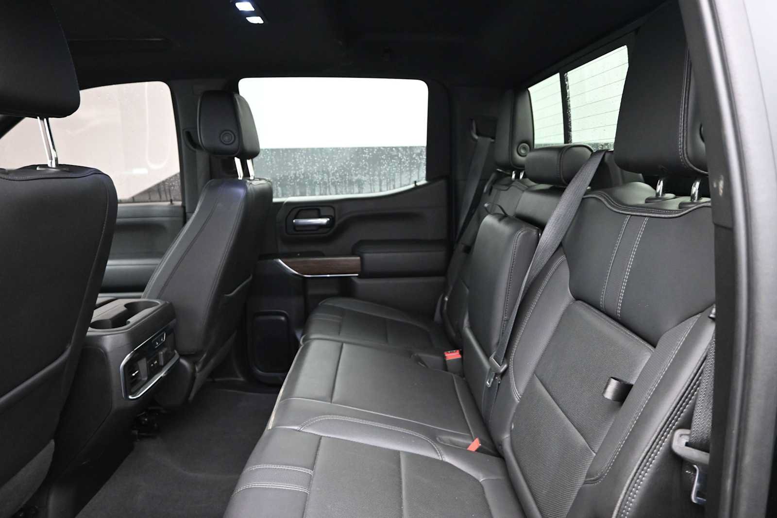 Used 2021 Chevrolet Silverado 1500 High Country w/ Technology Package AWD/4WD image 18