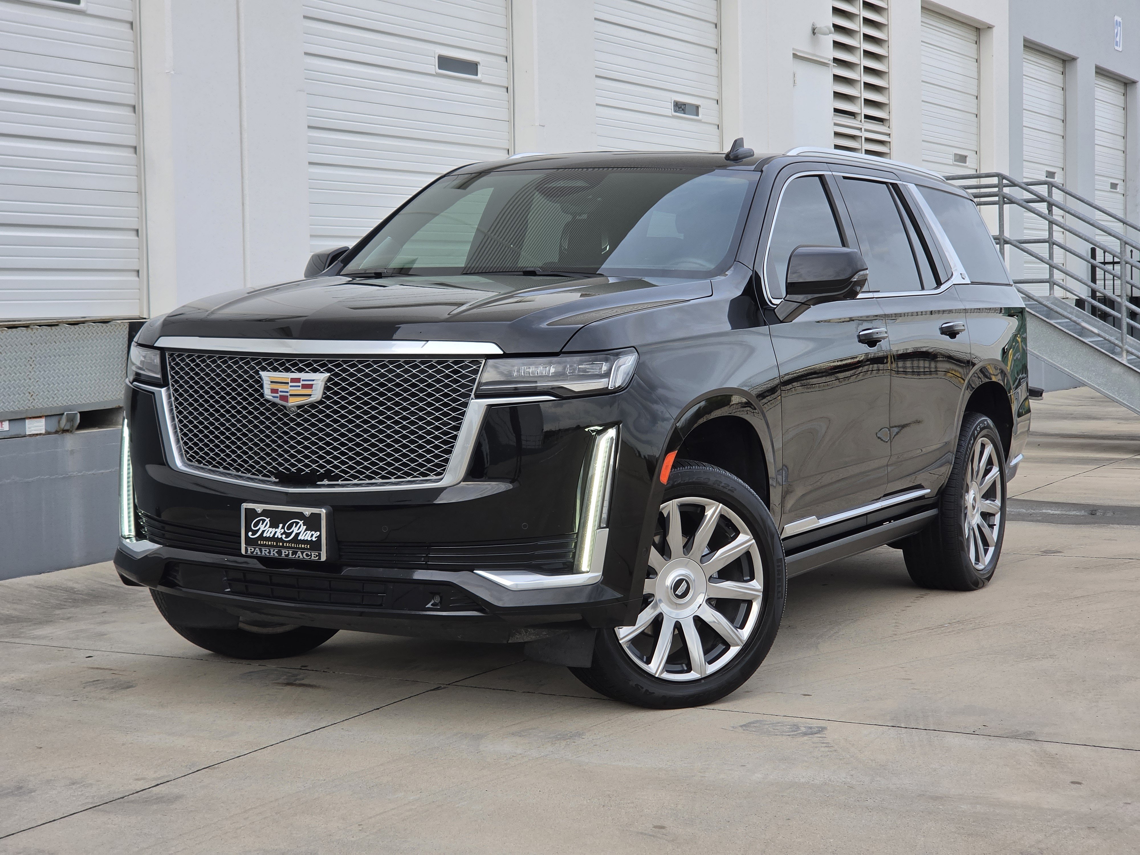 Used 2021 Cadillac Escalade Premium Luxury Platinum AWD/4WD image 1