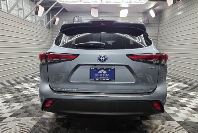 Used 2023 Toyota Highlander LE AWD/4WD image 7