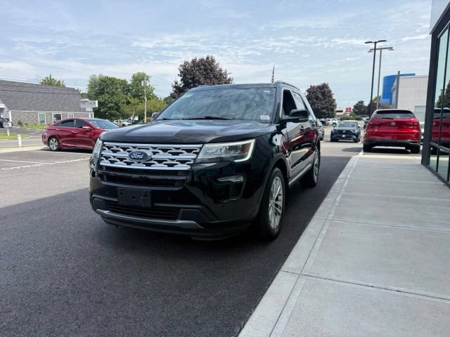 Certified 2018 Ford Explorer XLT w/ Equipment Group 202A AWD/4WD image 6